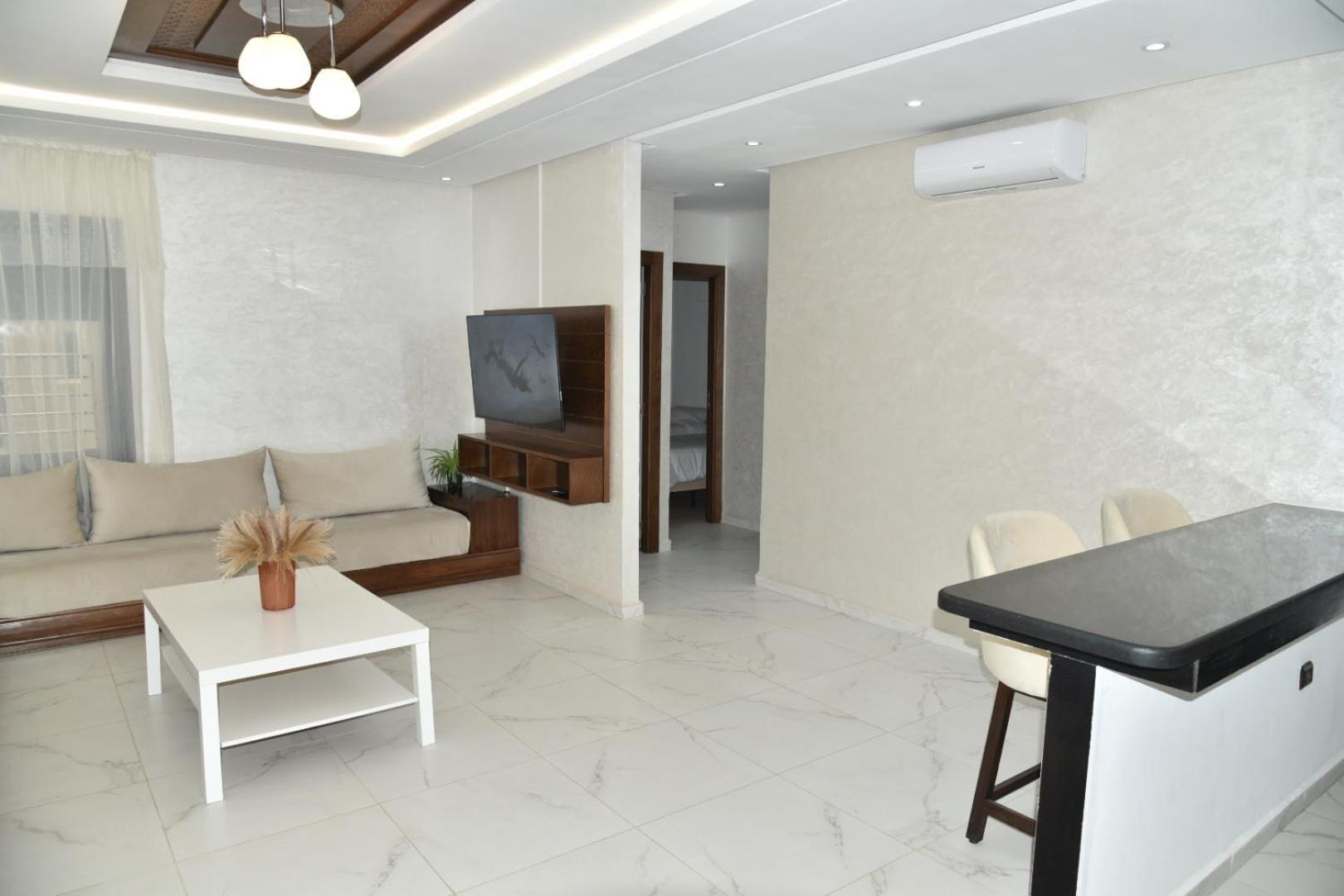 Bright 3-Br In Heart Of Kenitra-Perfect Summer Stay With Parking! Екстериор снимка